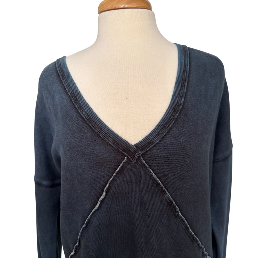 Free People V-Neck washed out sweatshirt size small EUC - Picture 2 of 4